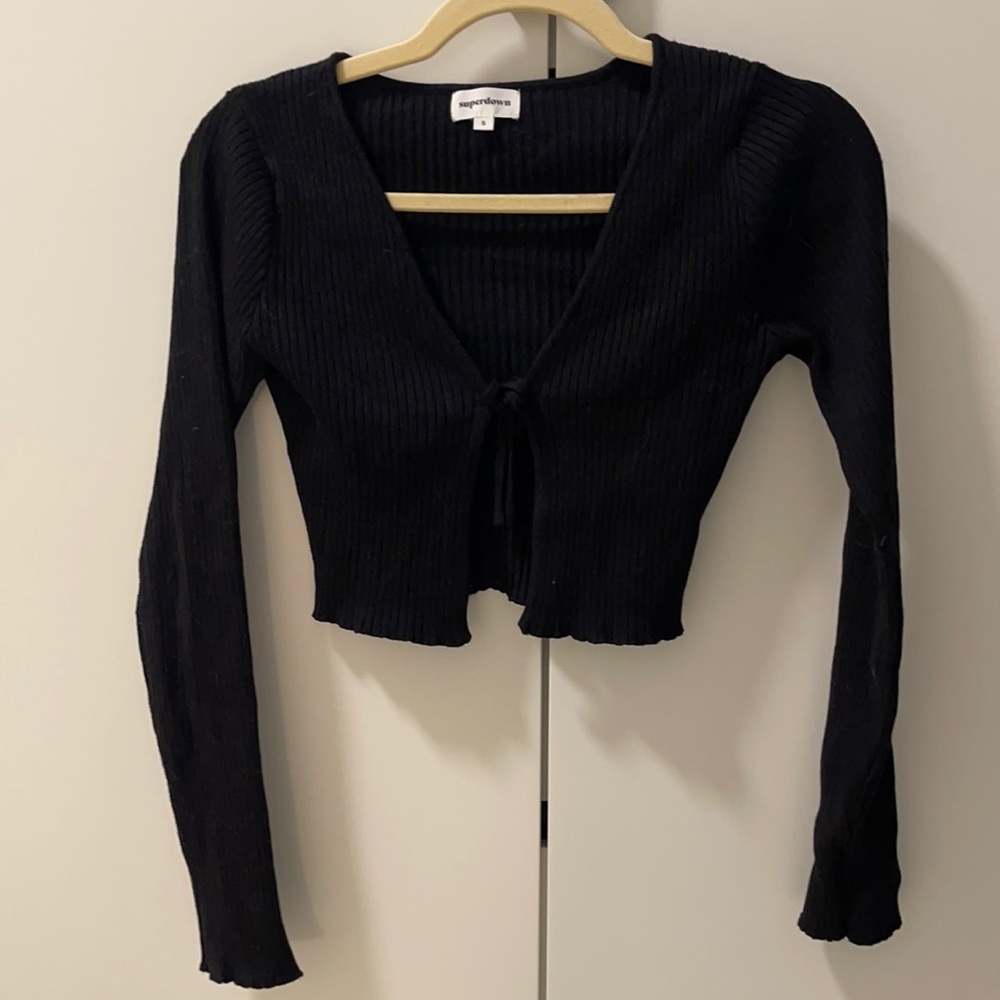 Crop black sweater